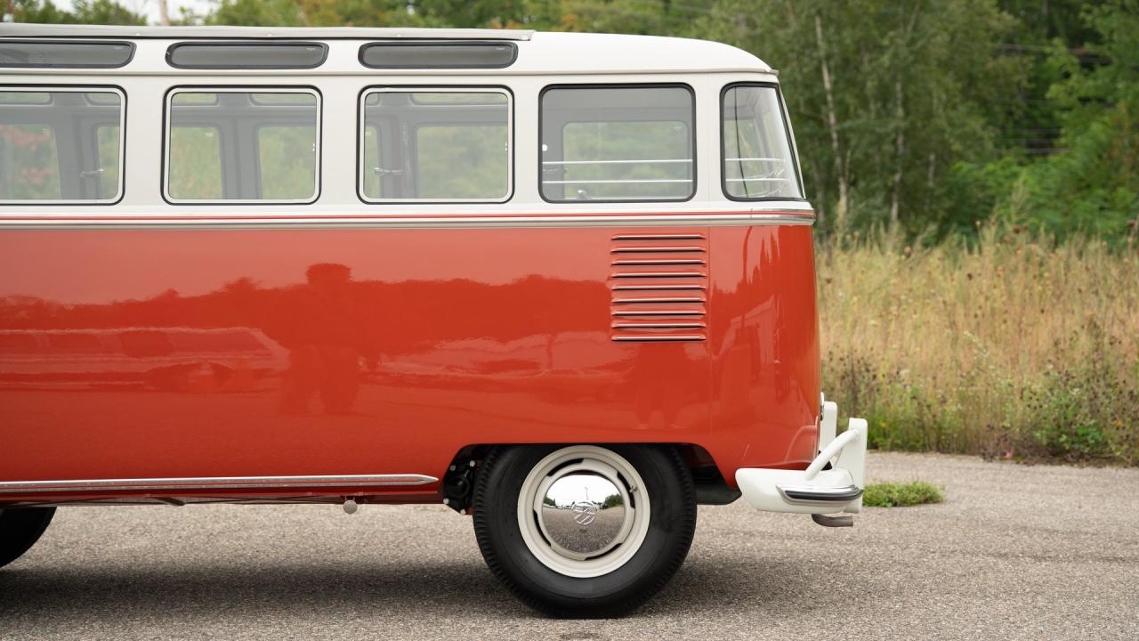 1961 Volkswagen 1961 Volkswagen Micro Bus De Luxe &lsquo;23-Window' Samba