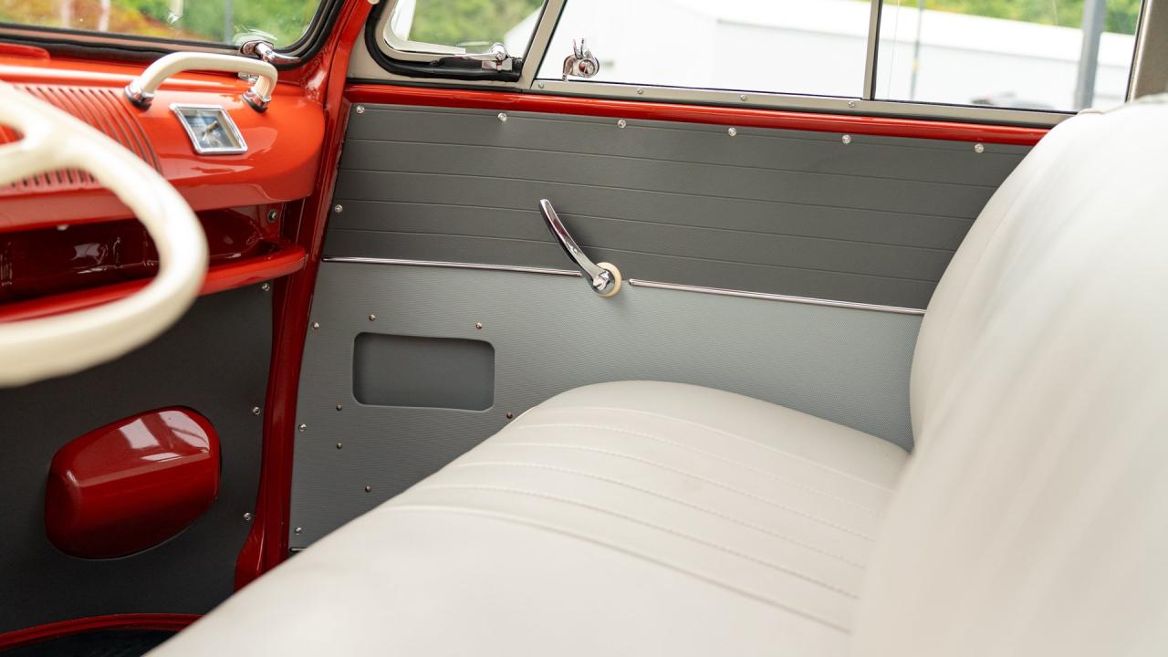 1961 Volkswagen 1961 Volkswagen Micro Bus De Luxe &lsquo;23-Window' Samba