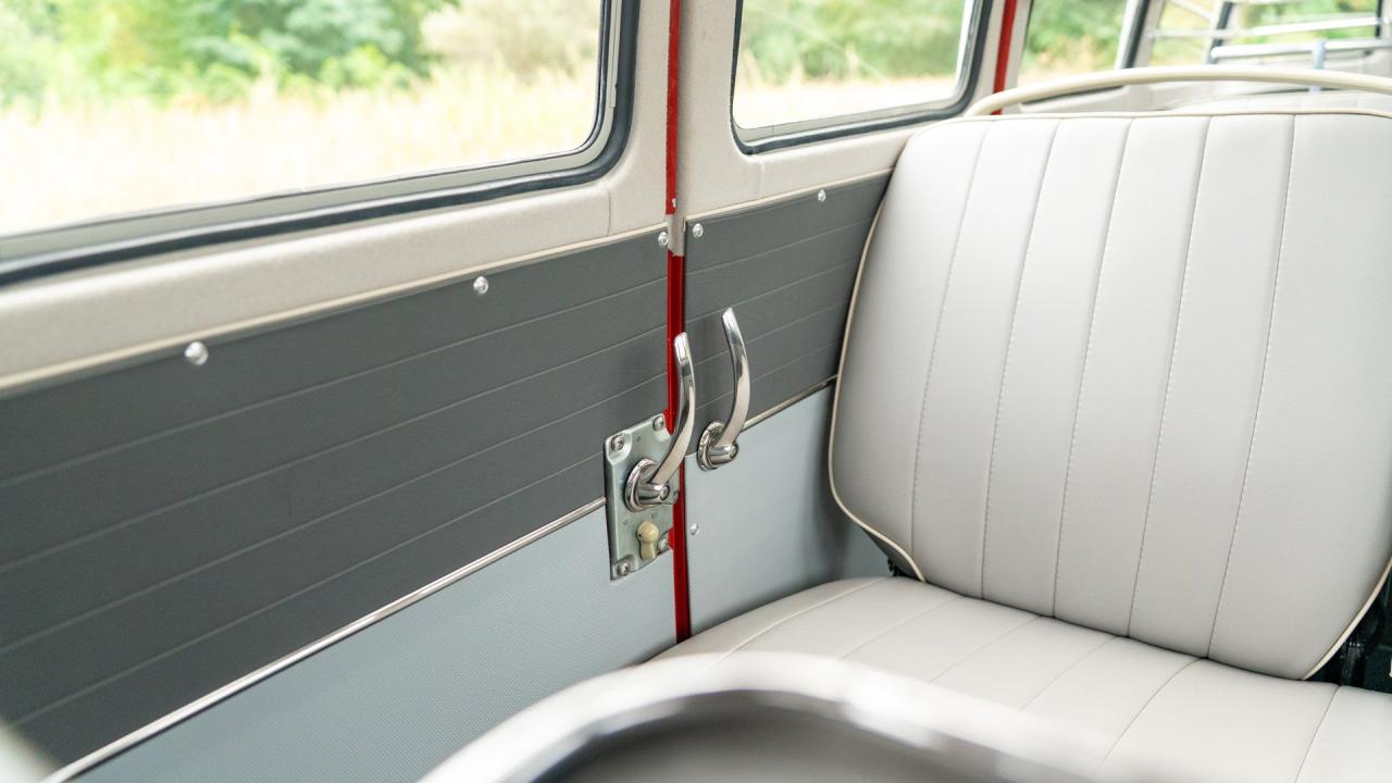 1961 Volkswagen 1961 Volkswagen Micro Bus De Luxe &lsquo;23-Window' Samba