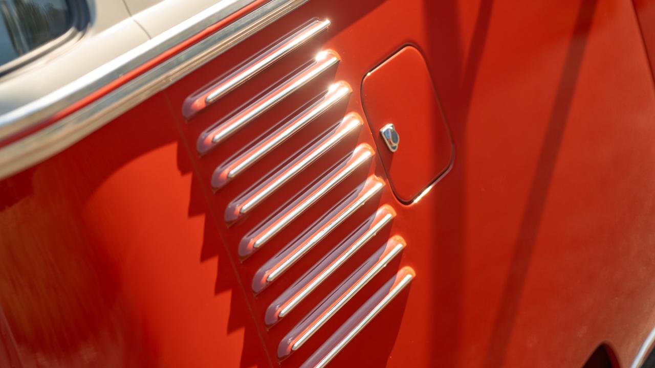 1961 Volkswagen 1961 Volkswagen Micro Bus De Luxe &lsquo;23-Window' Samba