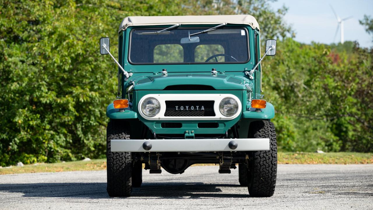 1972 Toyota Land Cruiser FJ43 Soft-Top