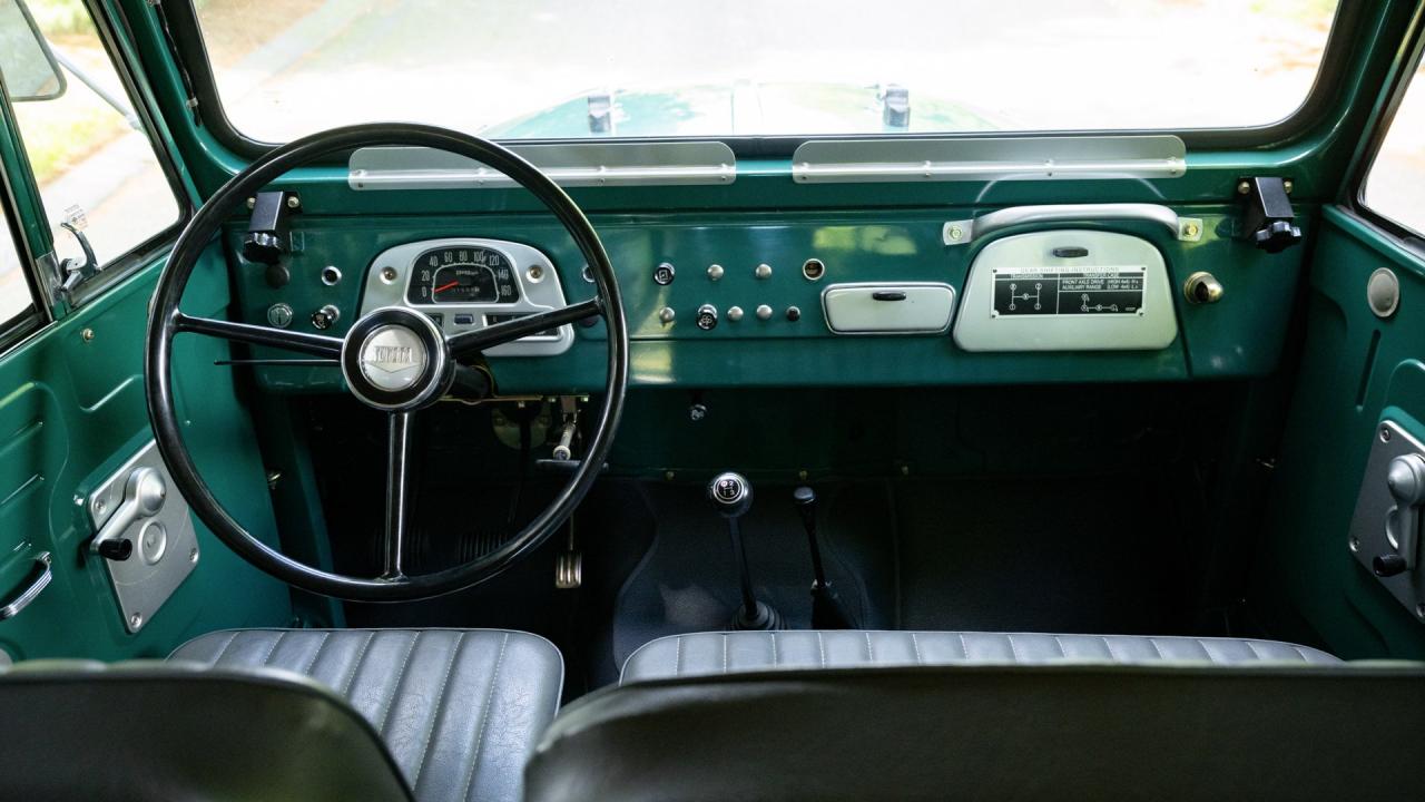 1972 Toyota Land Cruiser FJ43 Soft-Top