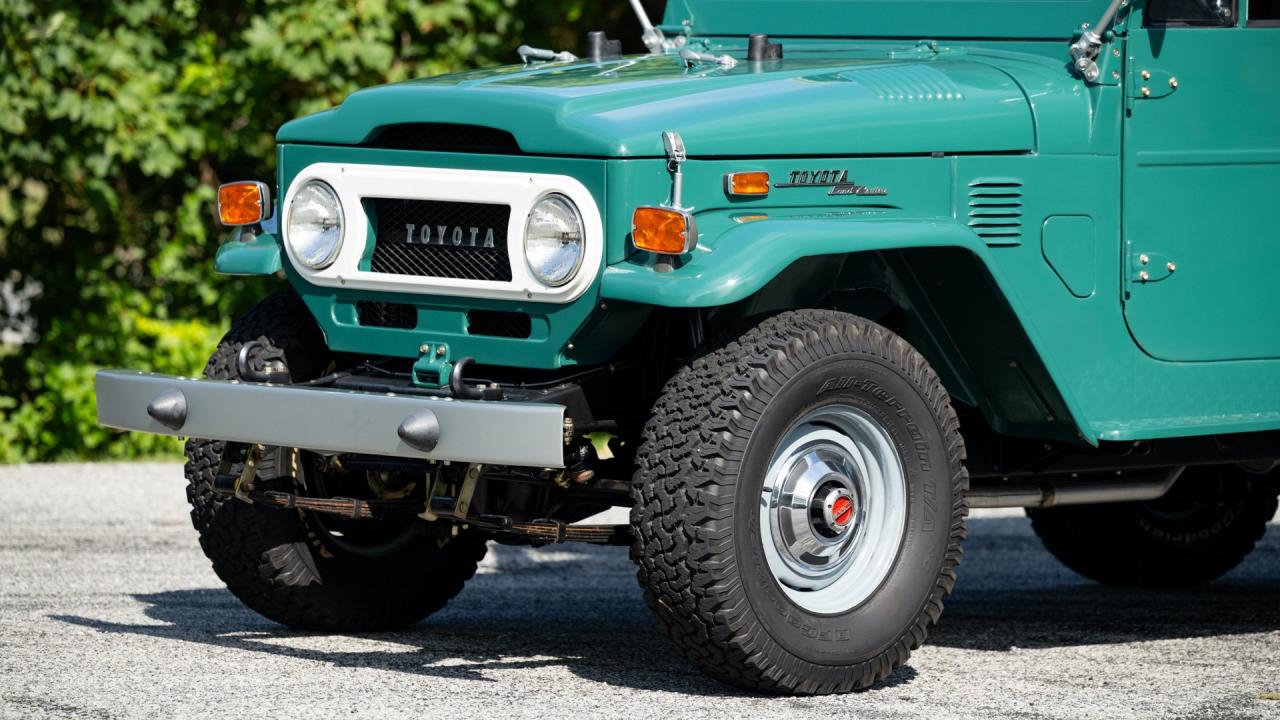 1972 Toyota Land Cruiser FJ43 Soft-Top