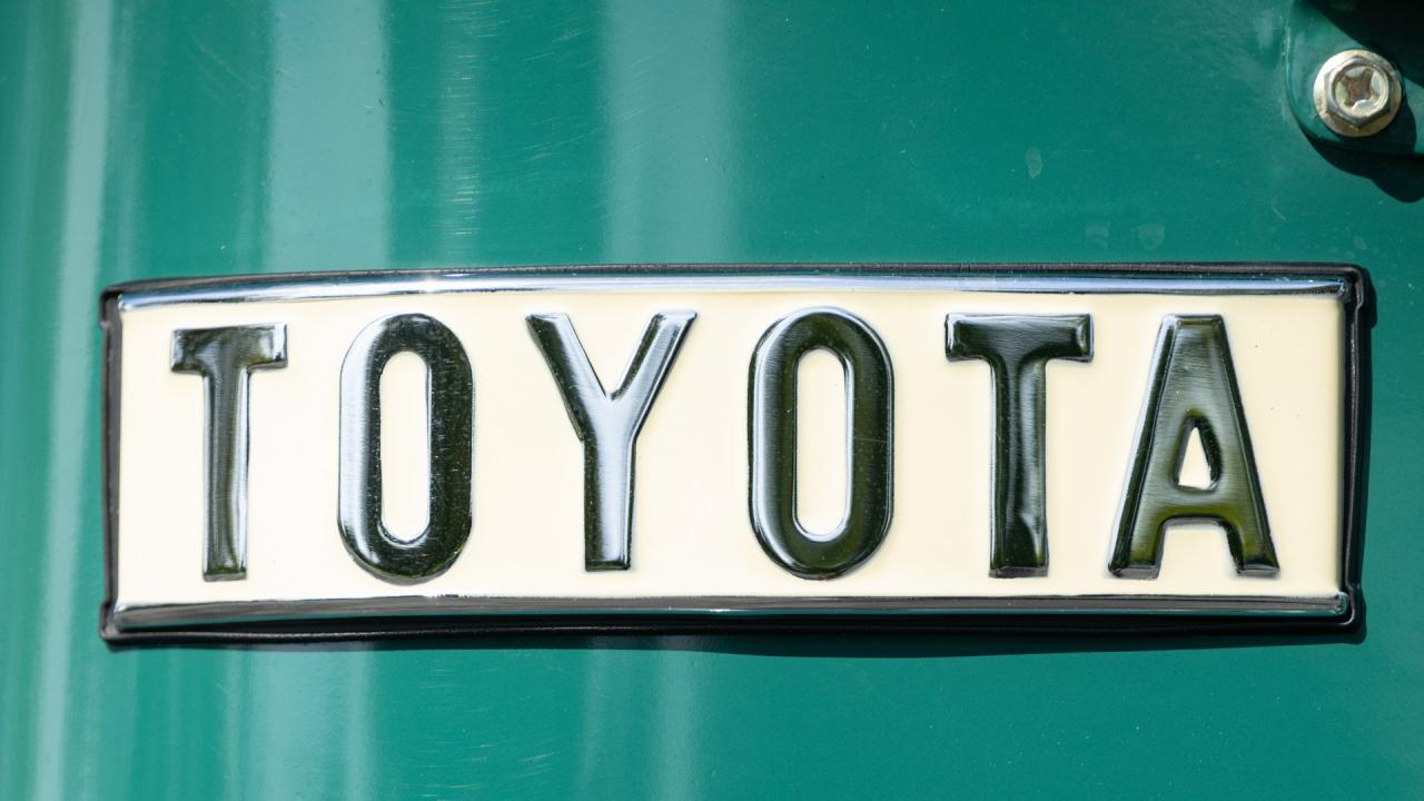1972 Toyota Land Cruiser FJ43 Soft-Top