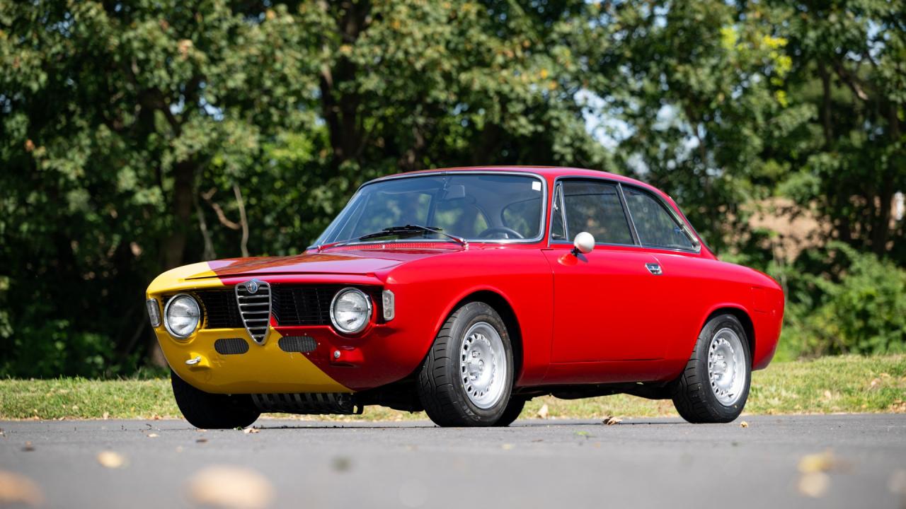 1966 Alfa Romeo Giulia Sprint GT &lsquo;Stepnose&rsquo; Restomod