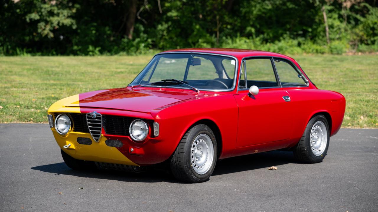 1966 Alfa Romeo Giulia Sprint GT &lsquo;Stepnose&rsquo; Restomod