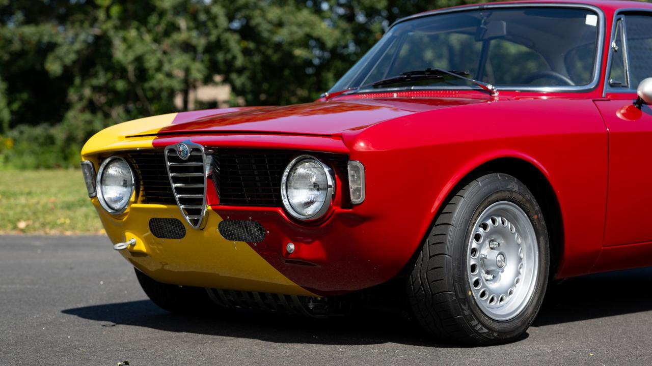 1966 Alfa Romeo Giulia Sprint GT &lsquo;Stepnose&rsquo; Restomod