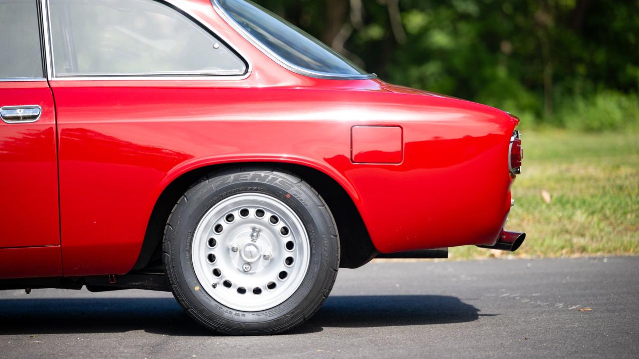1966 Alfa Romeo Giulia Sprint GT &lsquo;Stepnose&rsquo; Restomod
