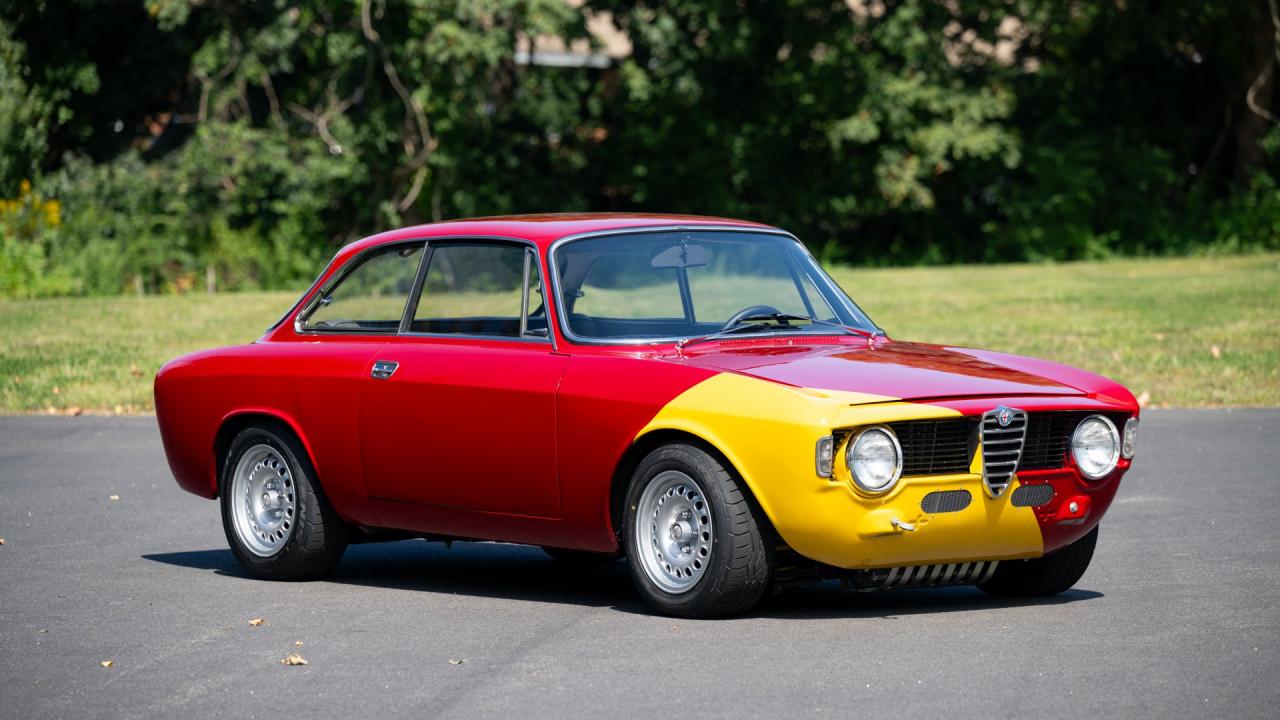 1966 Alfa Romeo Giulia Sprint GT &lsquo;Stepnose&rsquo; Restomod