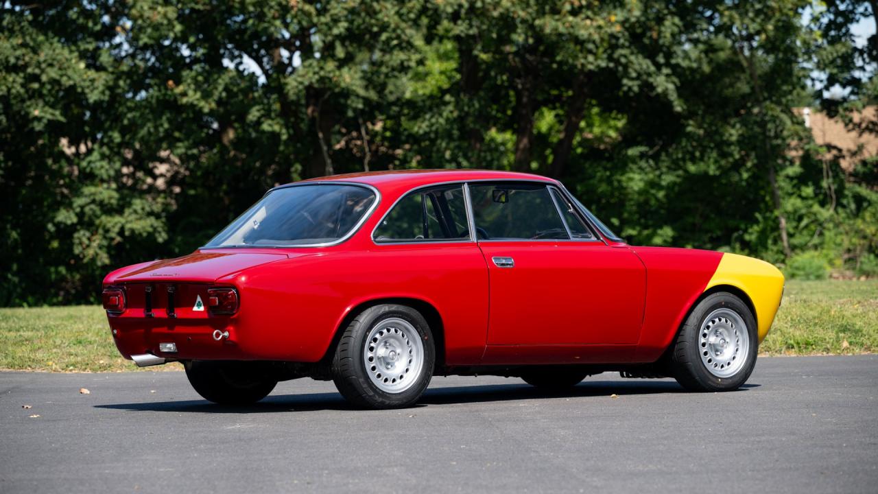1966 Alfa Romeo Giulia Sprint GT &lsquo;Stepnose&rsquo; Restomod