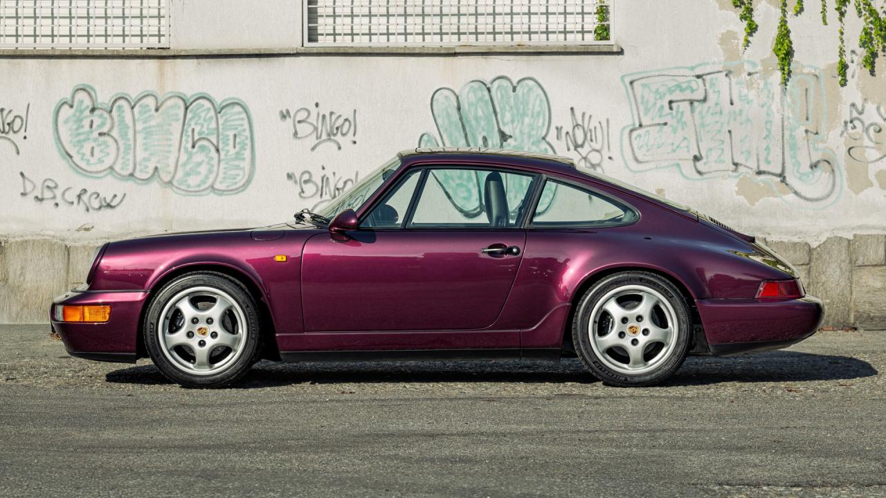 1993 Porsche 911 Carrera 2 Coupe