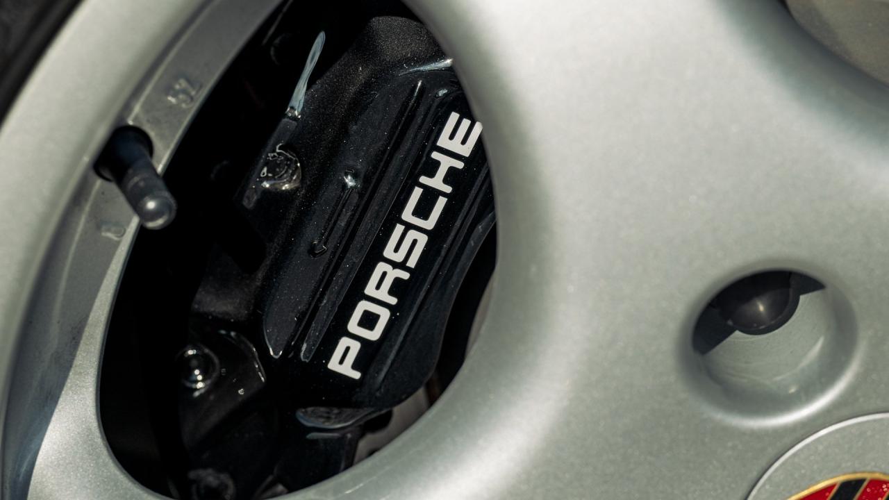 1993 Porsche 911 Carrera 2 Coupe