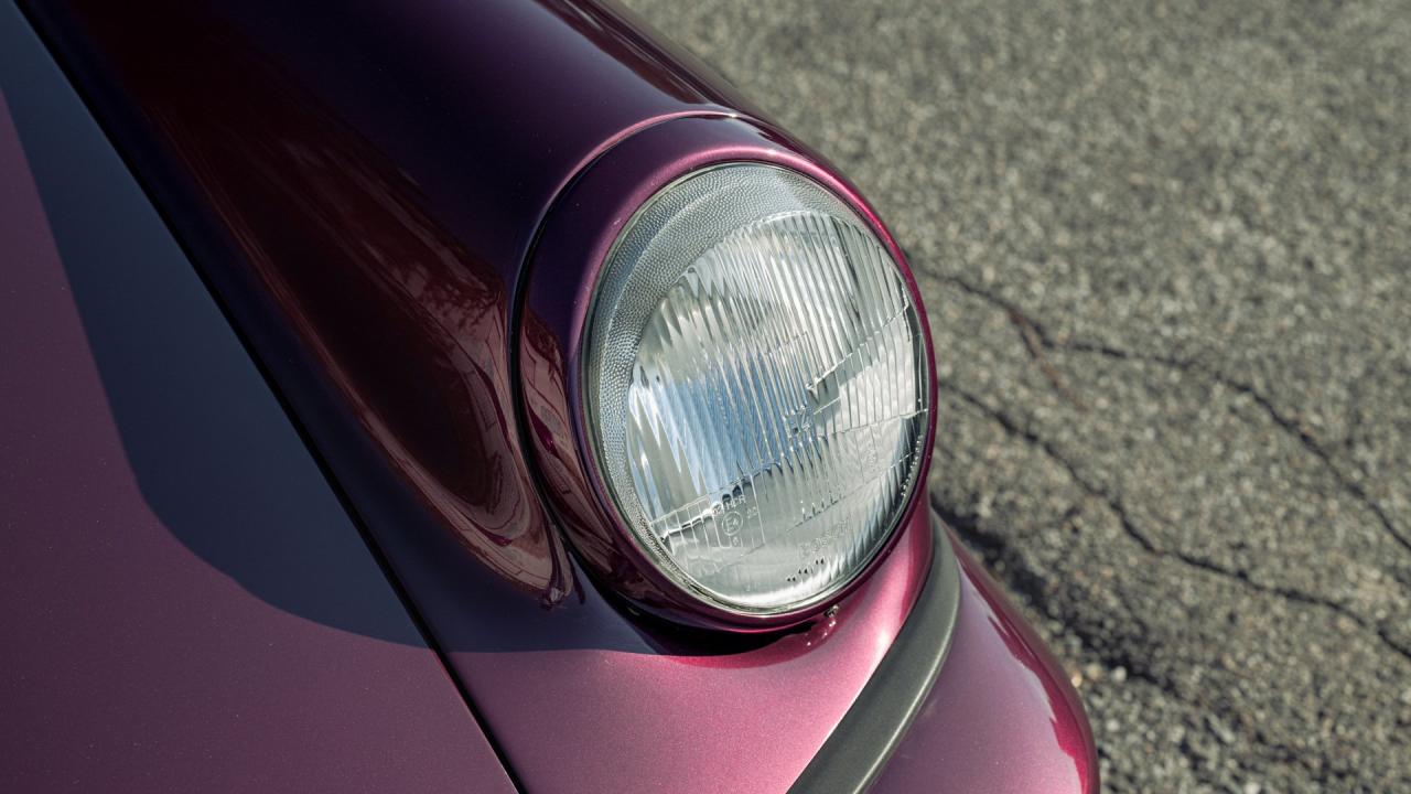1993 Porsche 911 Carrera 2 Coupe