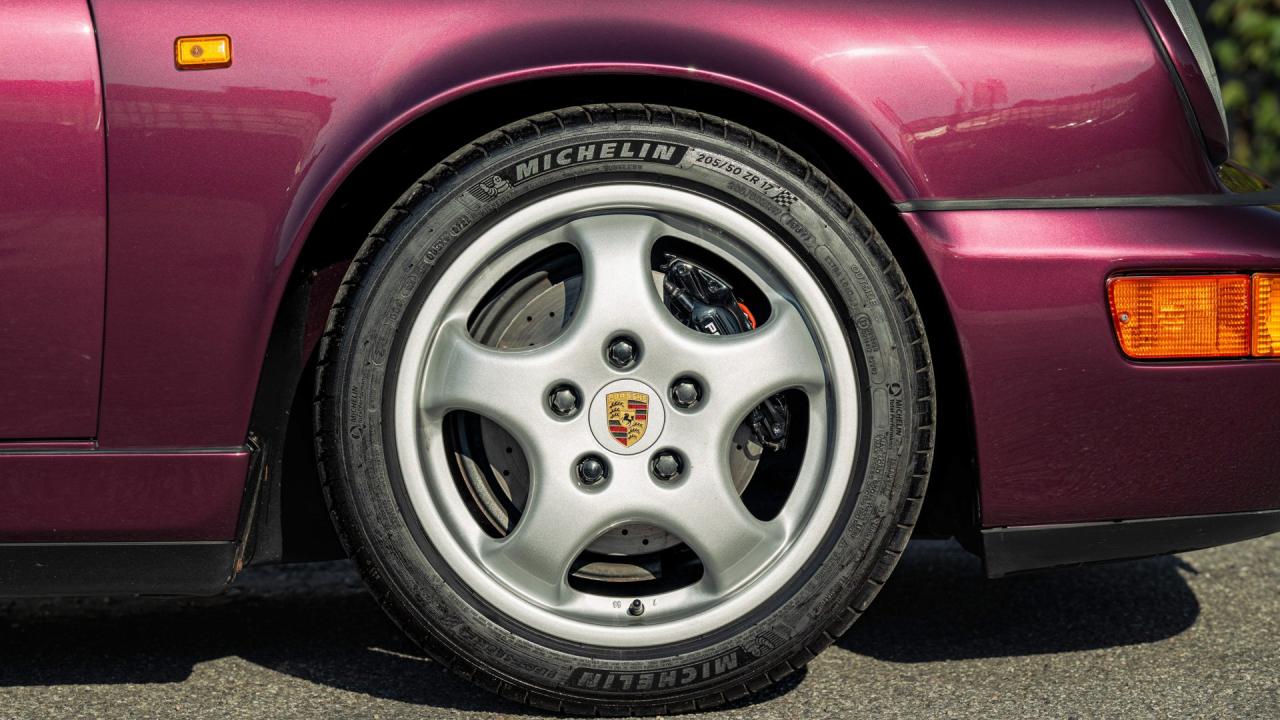 1993 Porsche 911 Carrera 2 Coupe