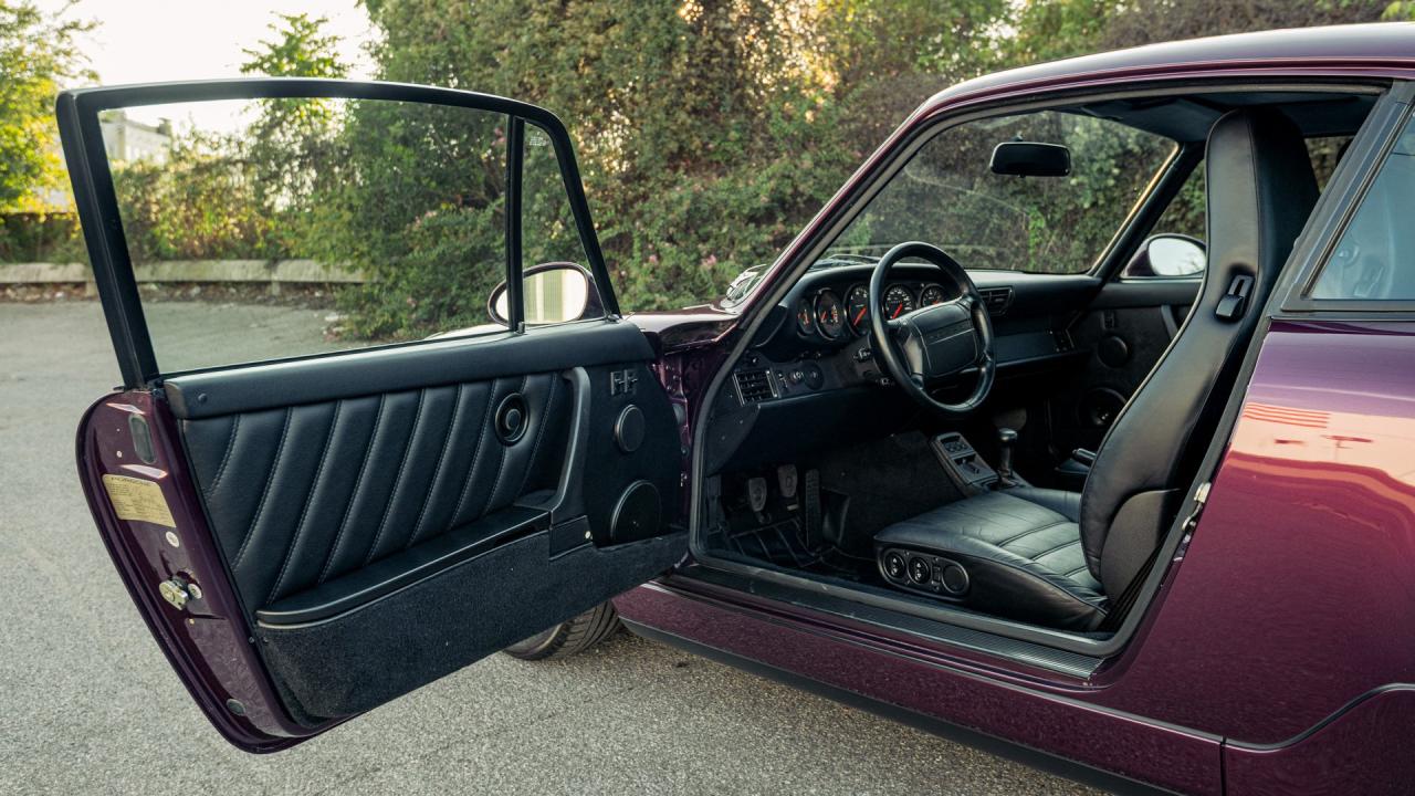 1993 Porsche 911 Carrera 2 Coupe