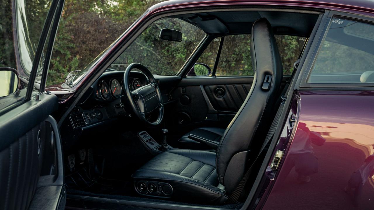 1993 Porsche 911 Carrera 2 Coupe