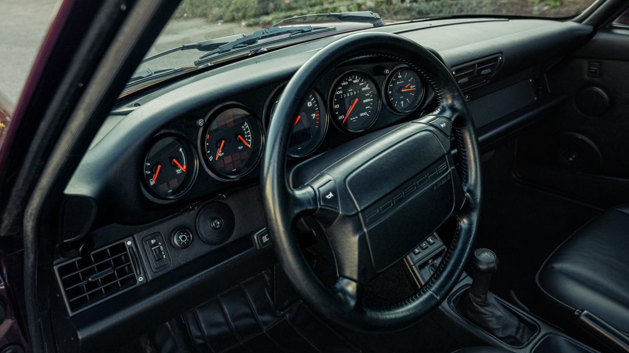 1993 Porsche 911 Carrera 2 Coupe