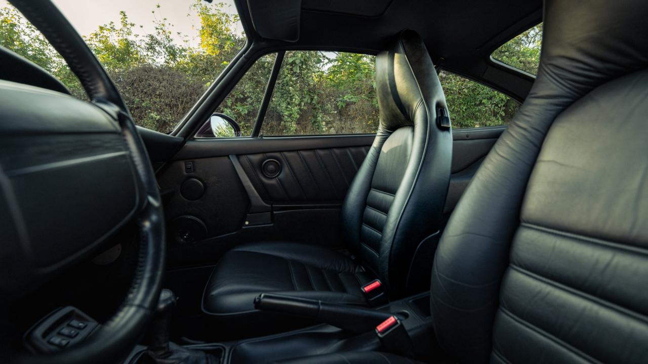 1993 Porsche 911 Carrera 2 Coupe