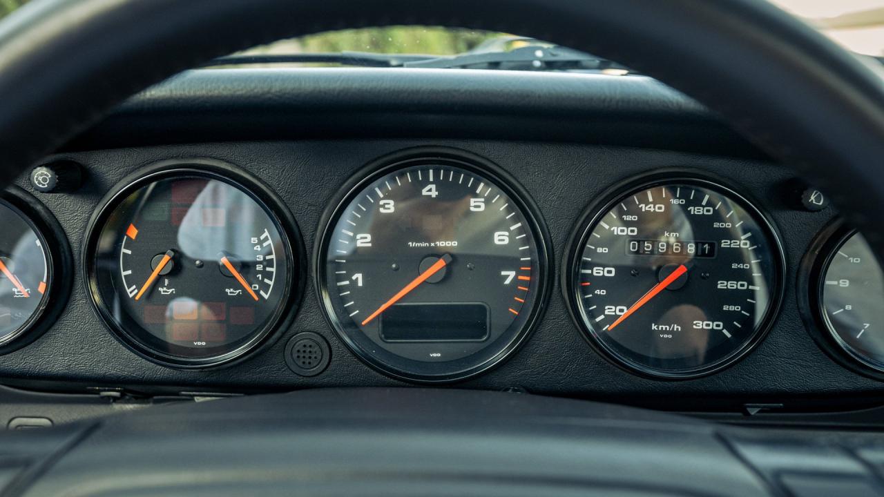 1993 Porsche 911 Carrera 2 Coupe