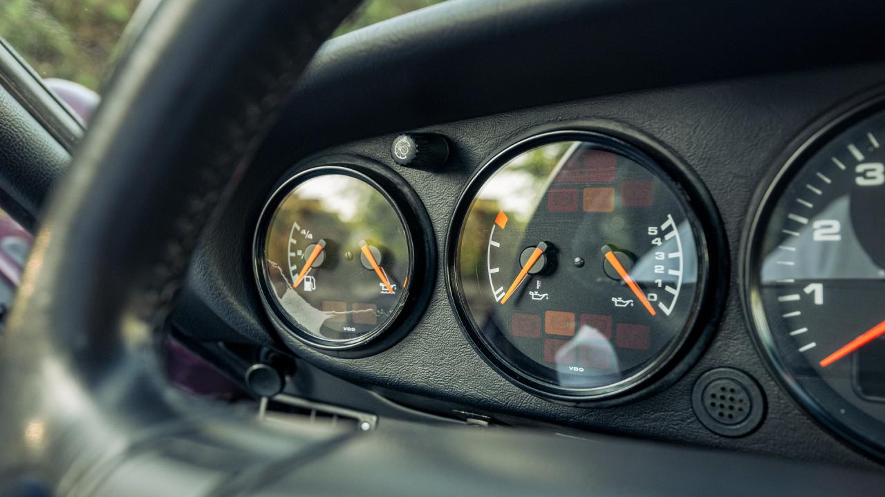 1993 Porsche 911 Carrera 2 Coupe
