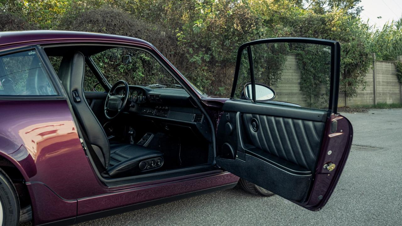1993 Porsche 911 Carrera 2 Coupe