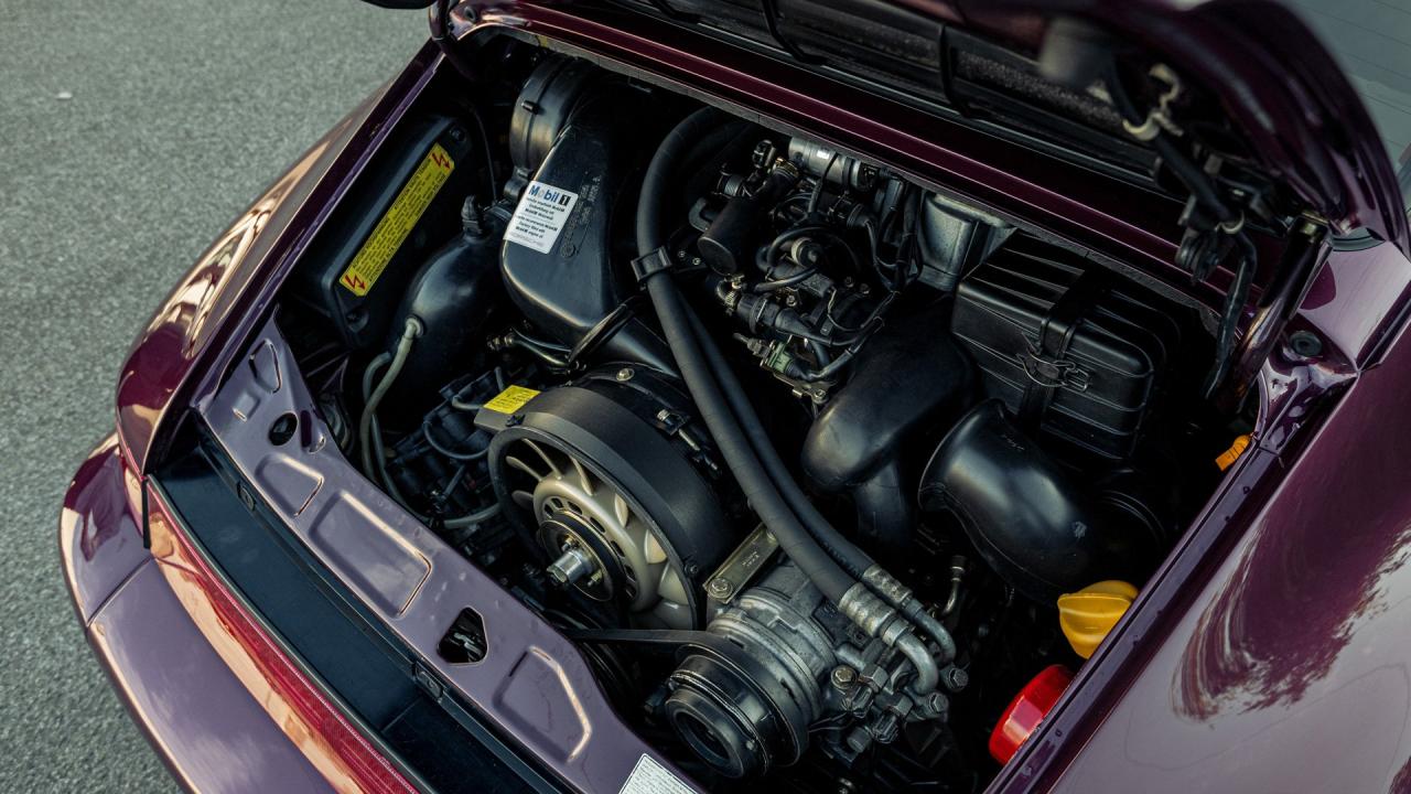 1993 Porsche 911 Carrera 2 Coupe