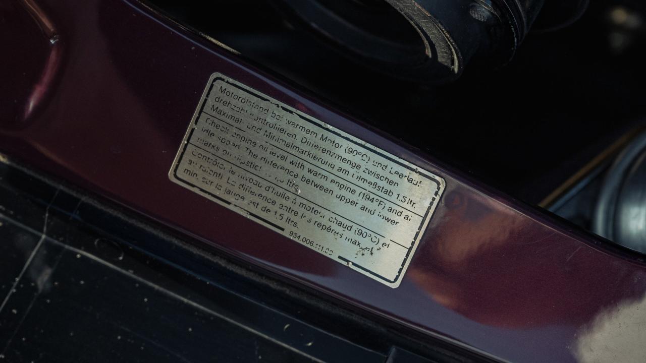 1993 Porsche 911 Carrera 2 Coupe