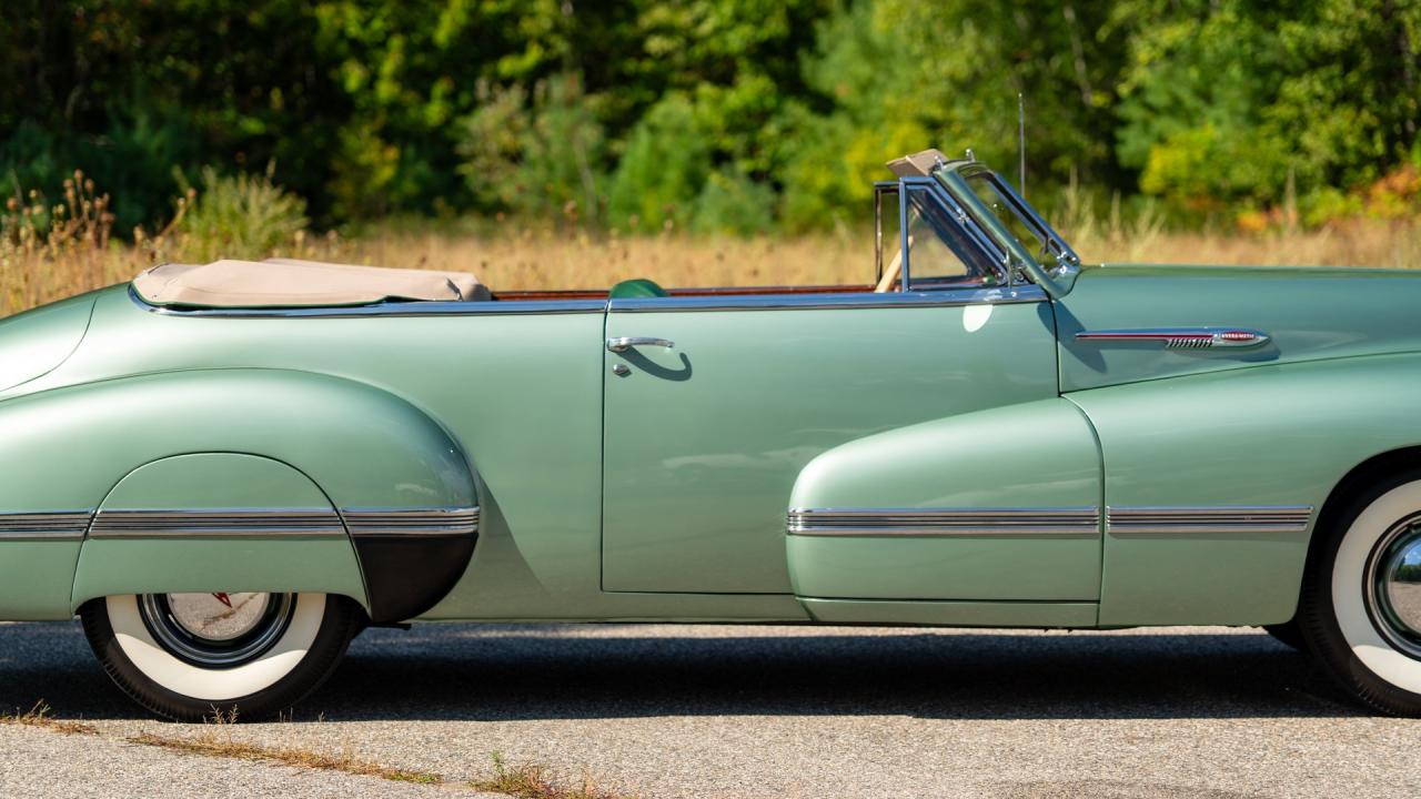 1942 Oldsmobile Custom Eight Cruiser Convertible Coupe