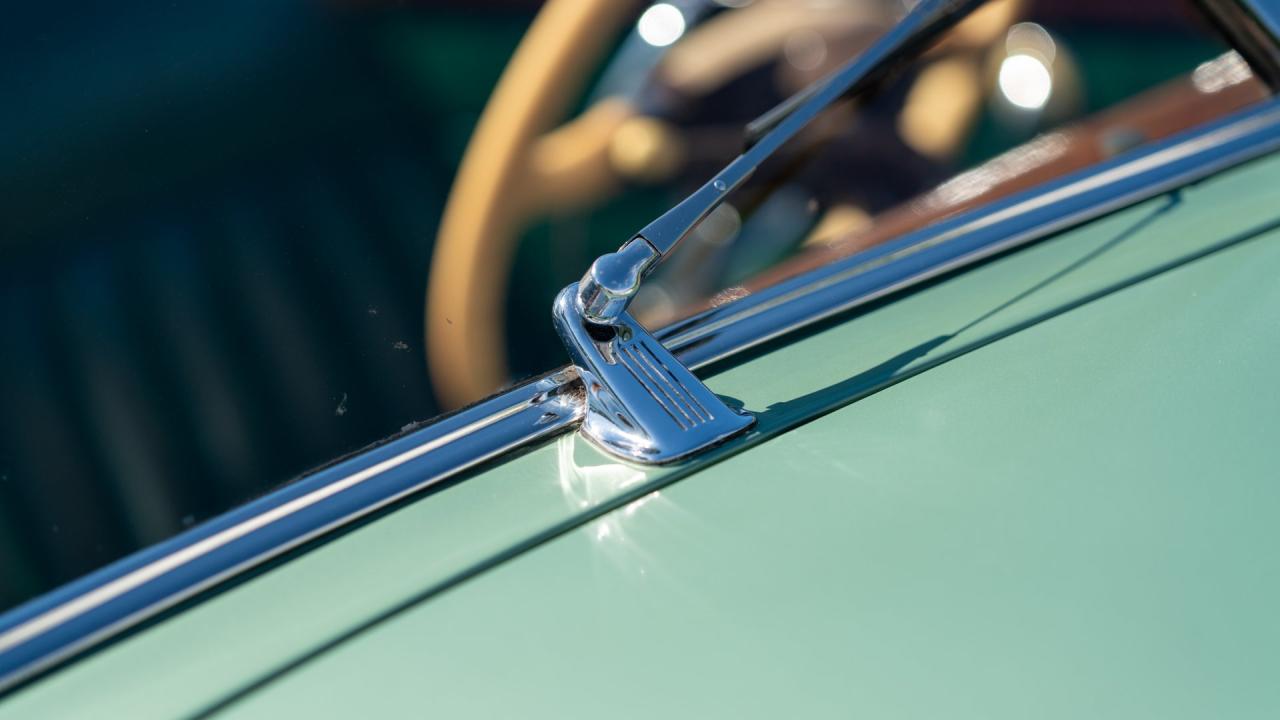 1942 Oldsmobile Custom Eight Cruiser Convertible Coupe