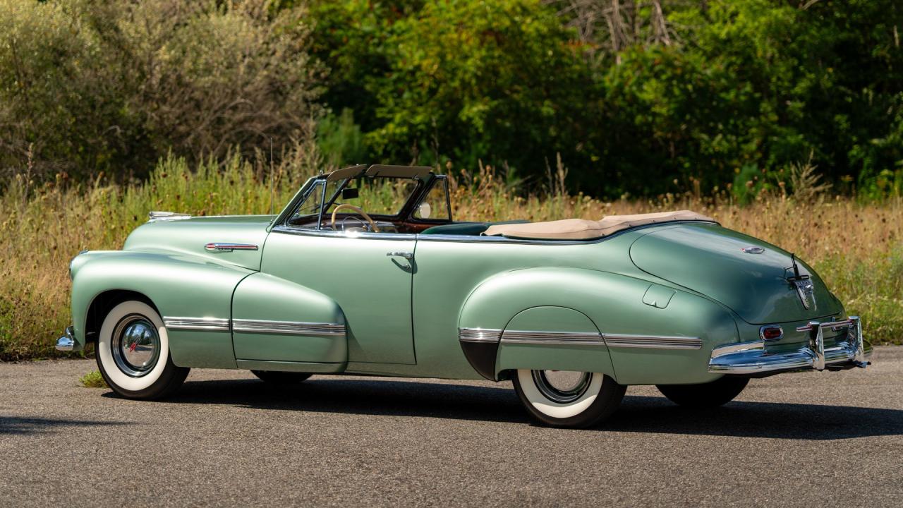 1942 Oldsmobile Custom Eight Cruiser Convertible Coupe