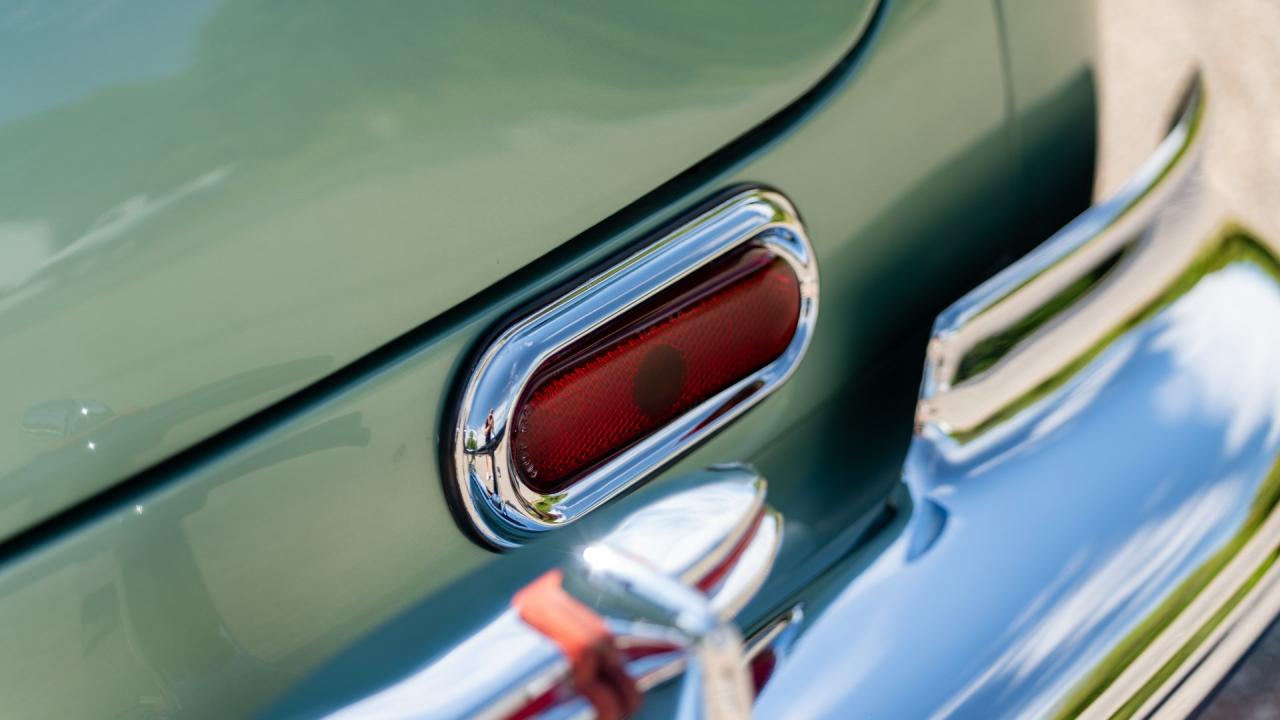 1942 Oldsmobile Custom Eight Cruiser Convertible Coupe