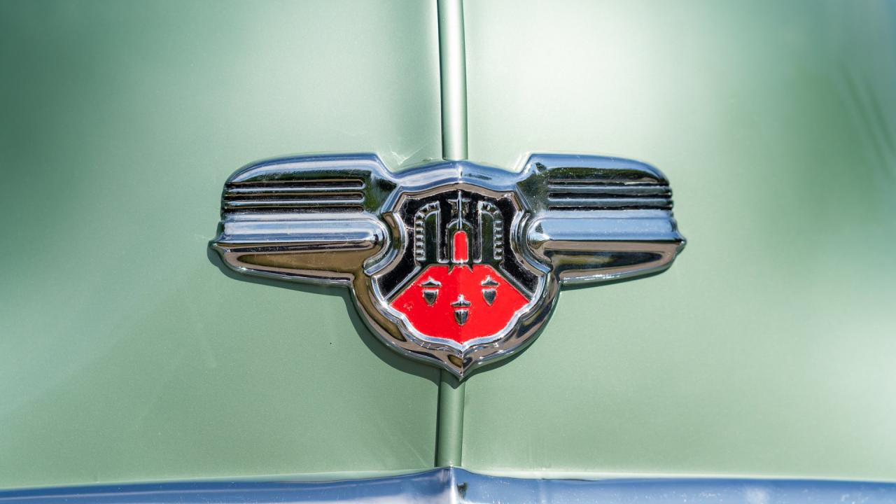 1942 Oldsmobile Custom Eight Cruiser Convertible Coupe