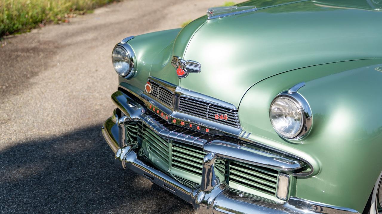 1942 Oldsmobile Custom Eight Cruiser Convertible Coupe