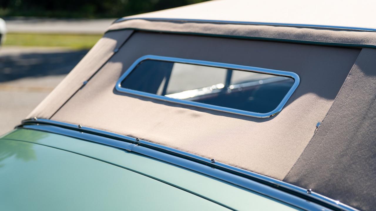 1942 Oldsmobile Custom Eight Cruiser Convertible Coupe