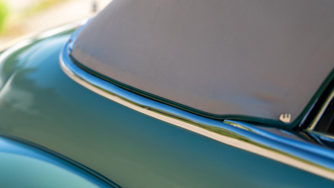 1942 Oldsmobile Custom Eight Cruiser Convertible Coupe