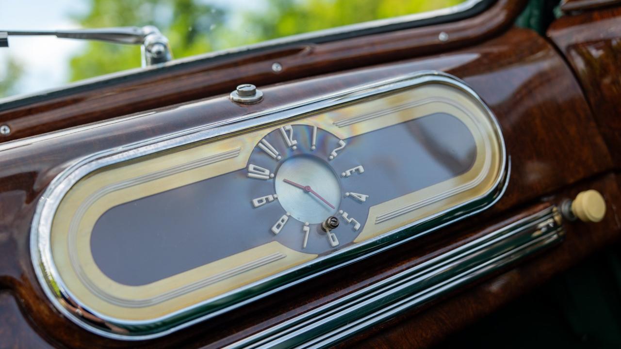 1942 Oldsmobile Custom Eight Cruiser Convertible Coupe