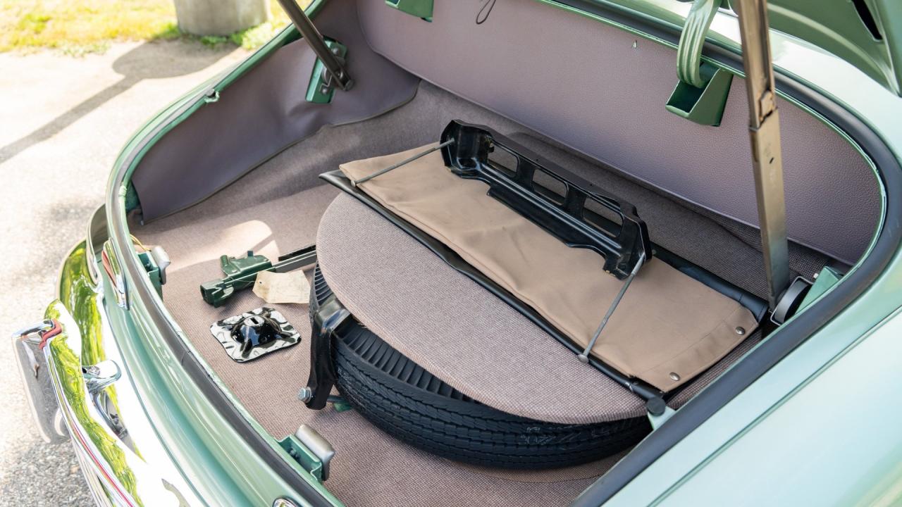 1942 Oldsmobile Custom Eight Cruiser Convertible Coupe
