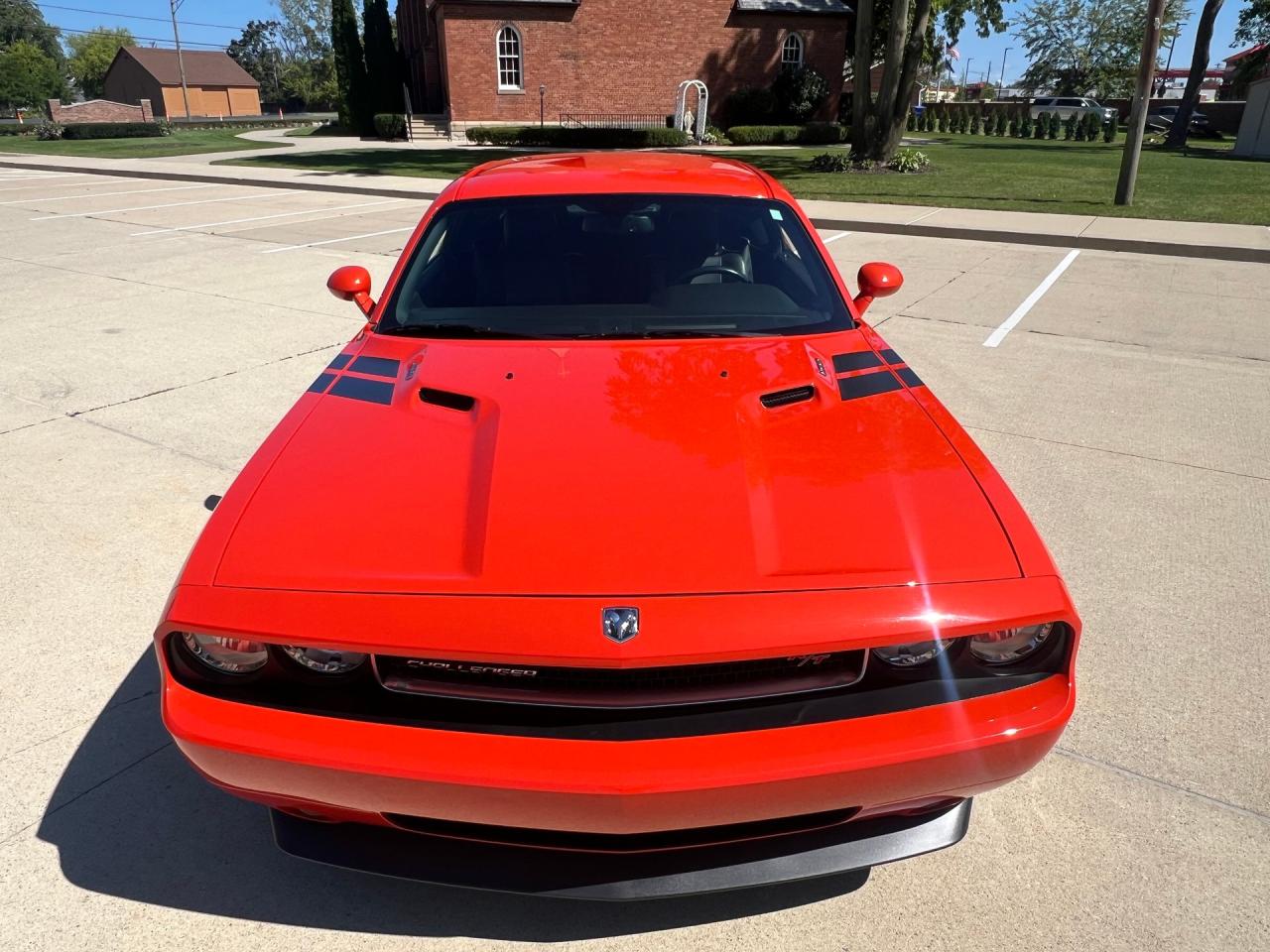 2009 Challenger Trailer