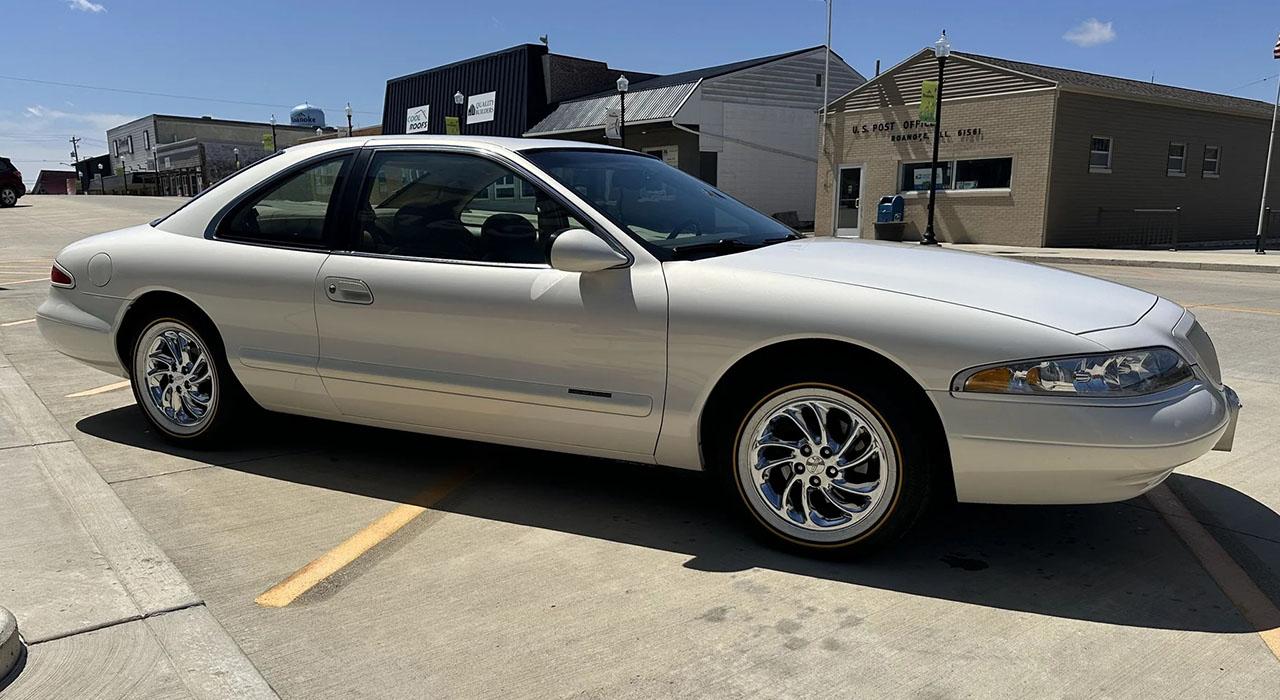 1998 Lincoln Mark VIII