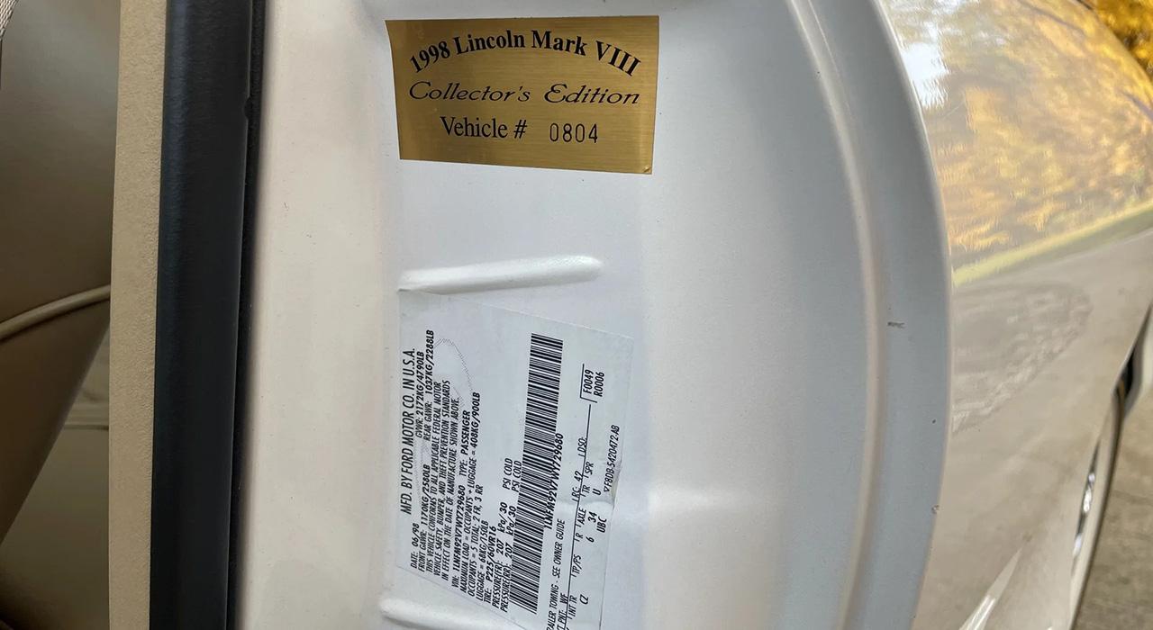 1998 Lincoln Mark VIII