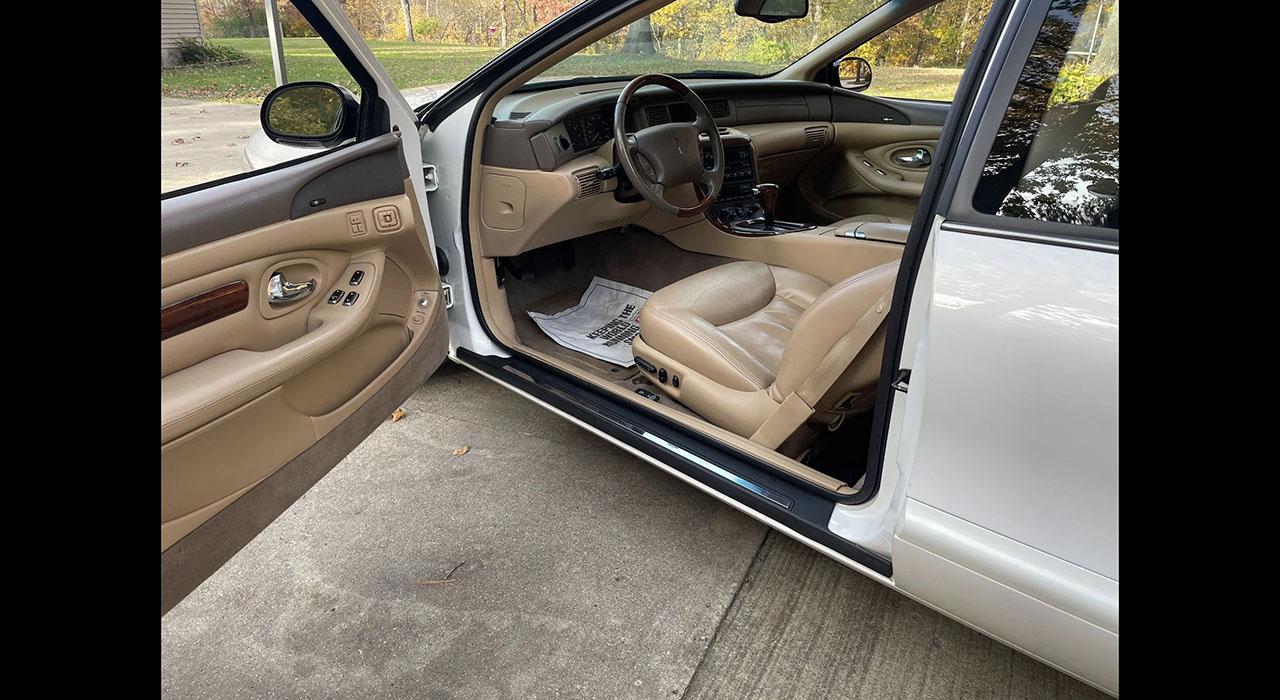1998 Lincoln Mark VIII
