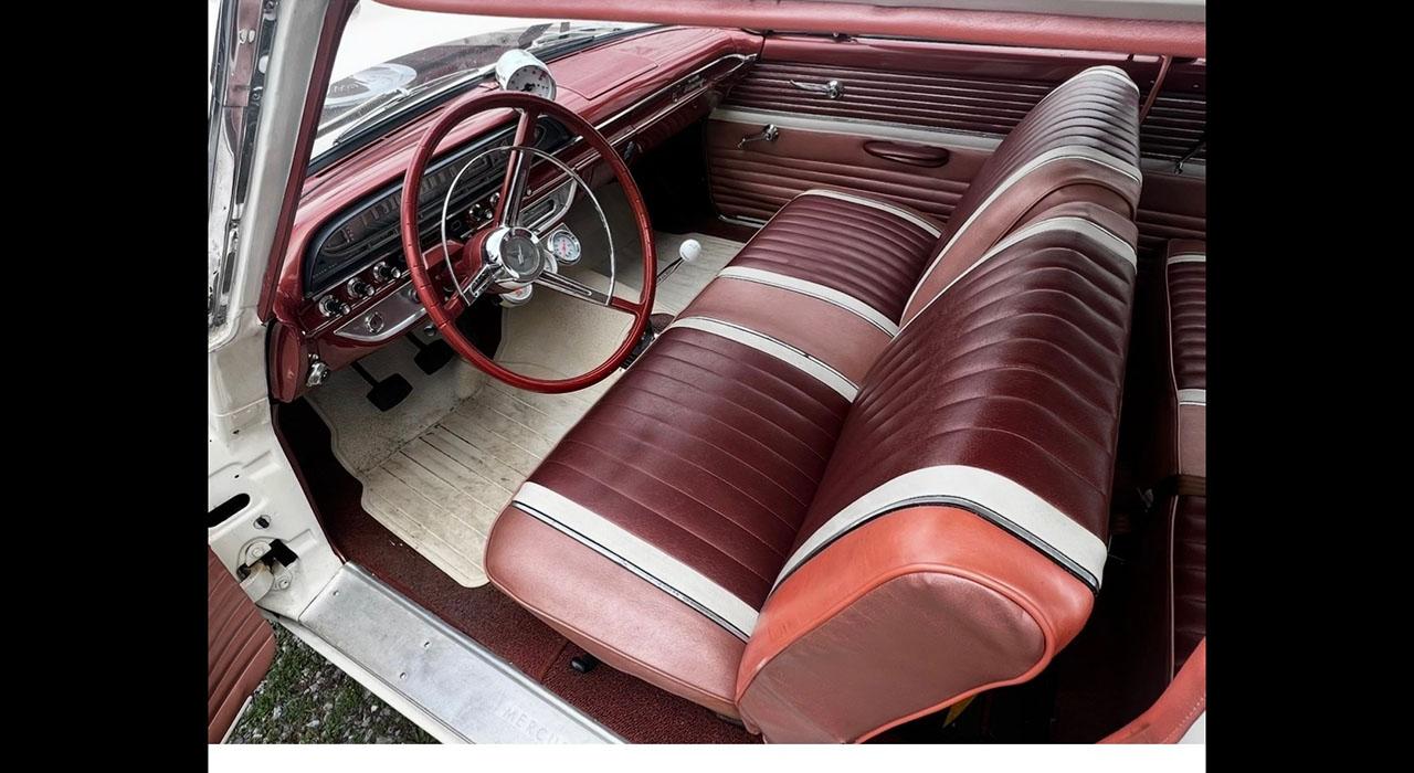 1961 Mercury METEOR