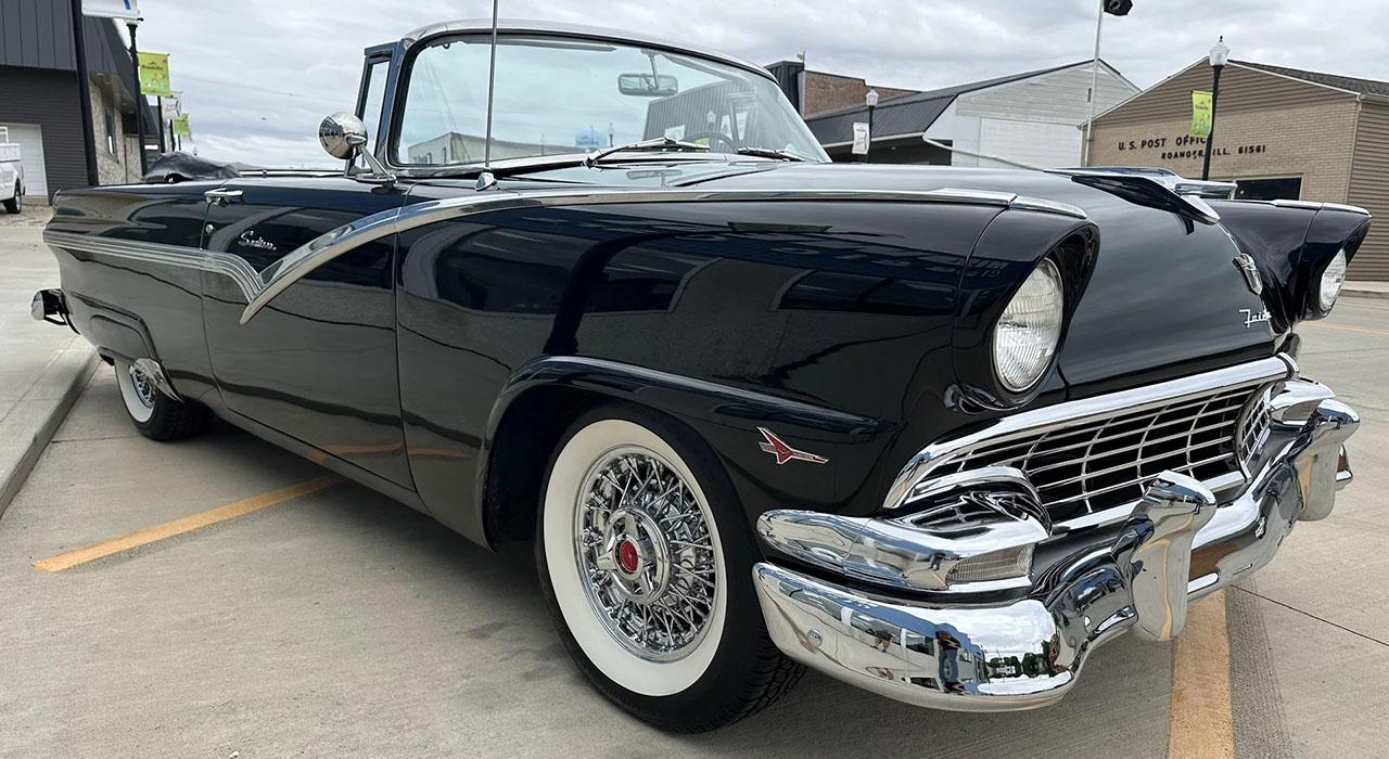 1956 Ford SUNLINER