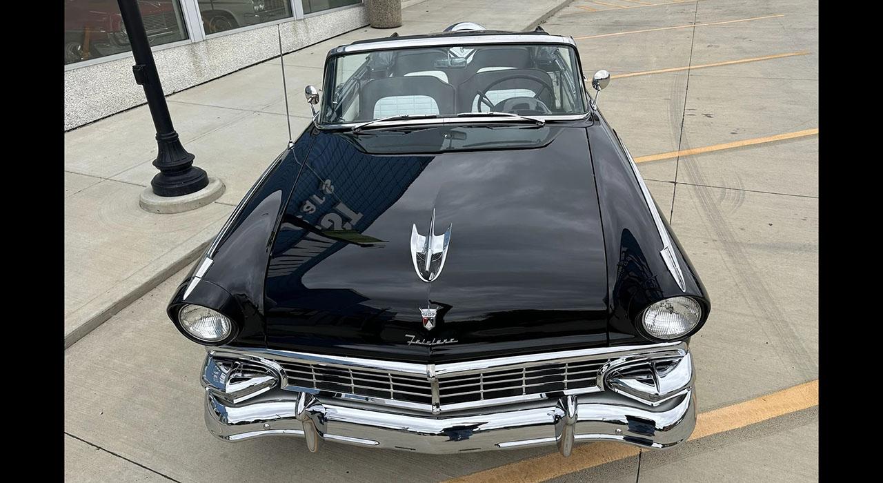 1956 Ford SUNLINER