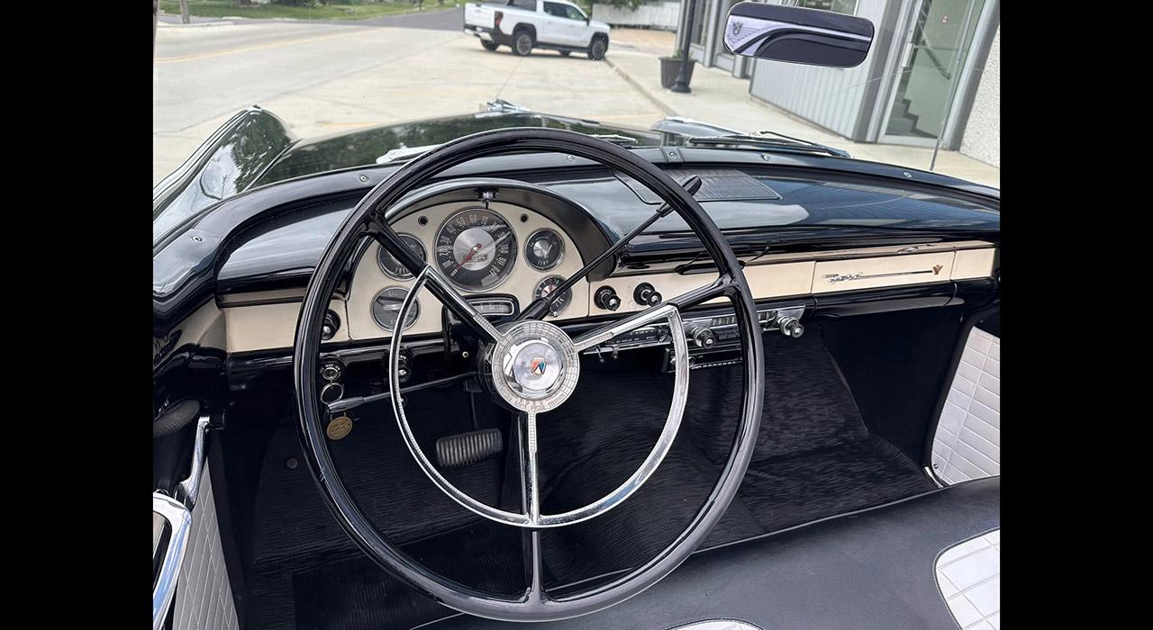 1956 Ford SUNLINER
