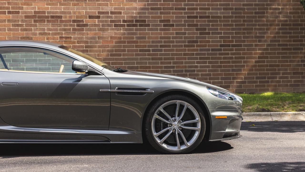 2009 Aston Martin DBS