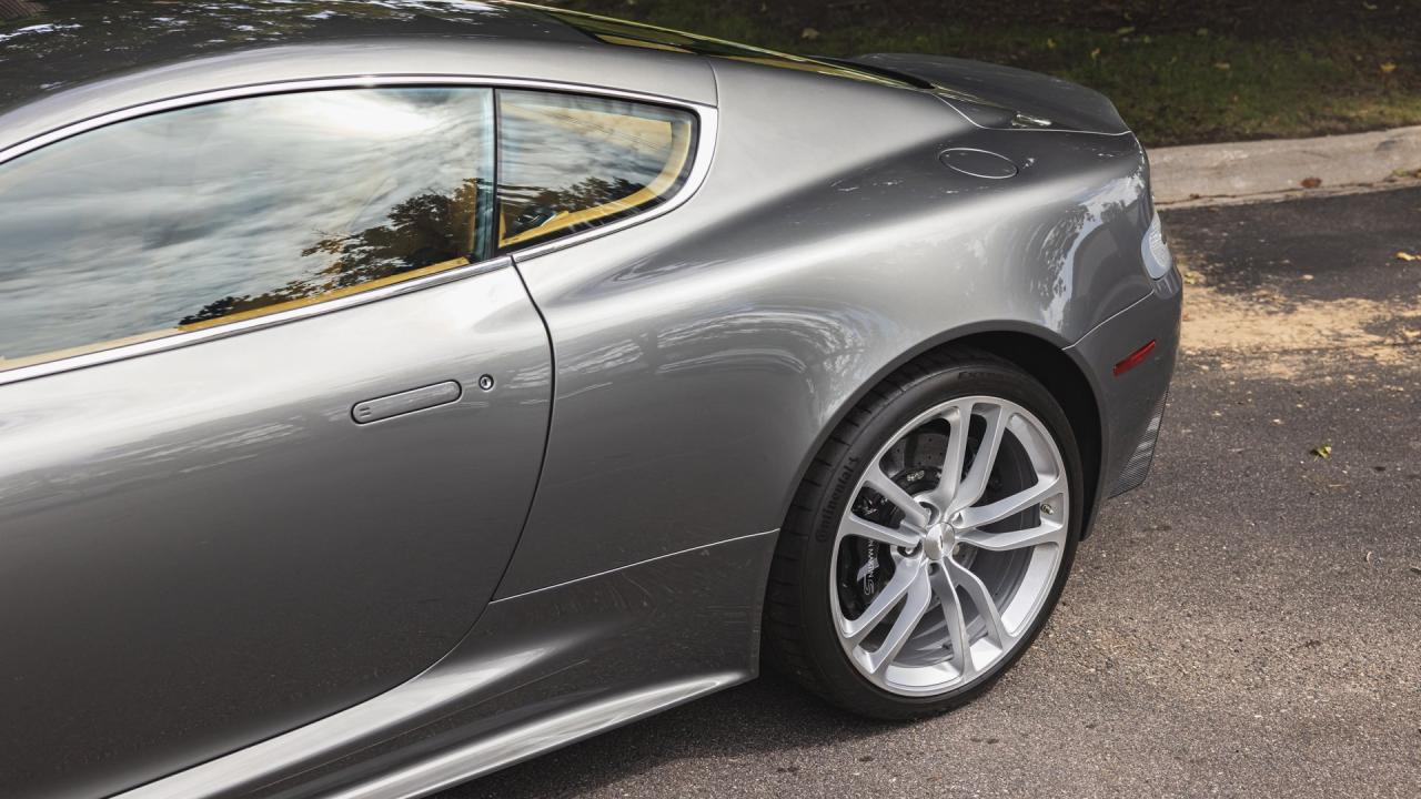 2009 Aston Martin DBS