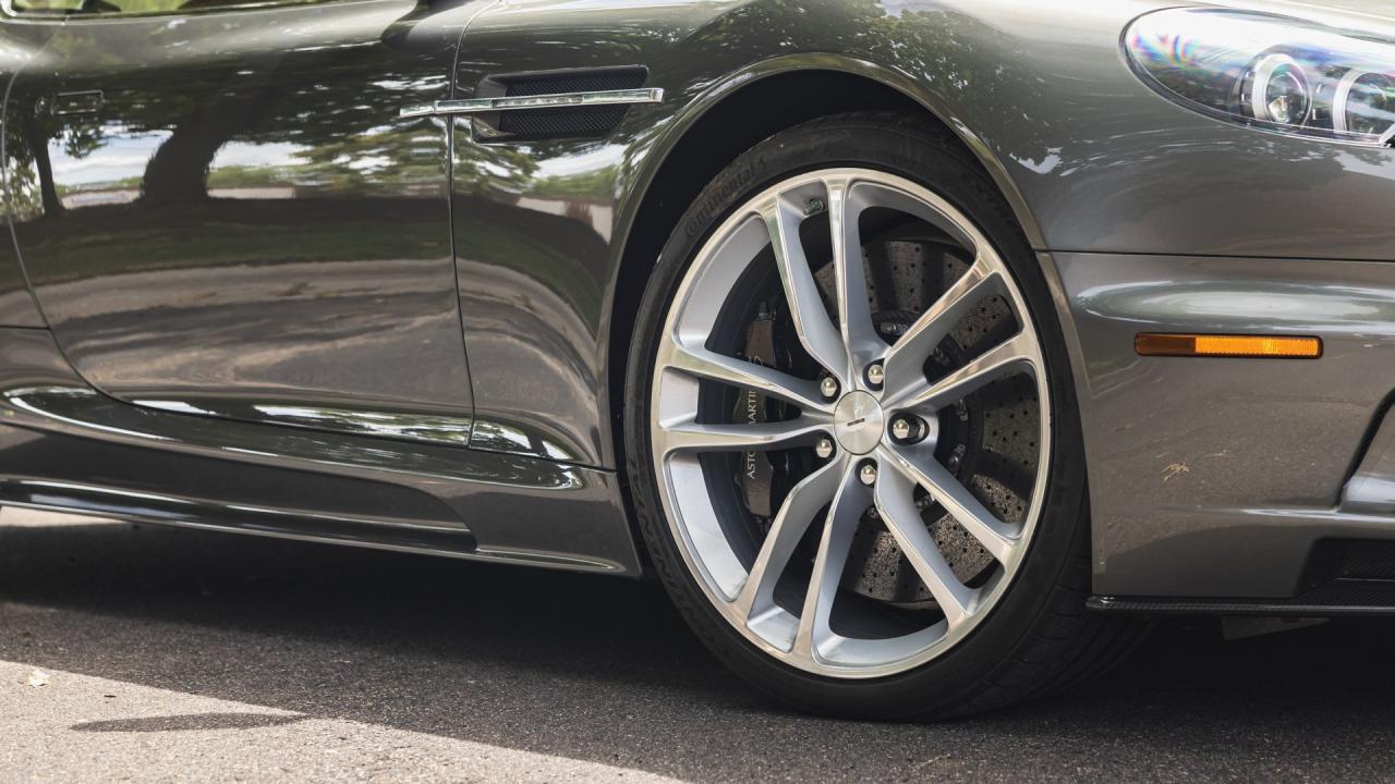 2009 Aston Martin DBS