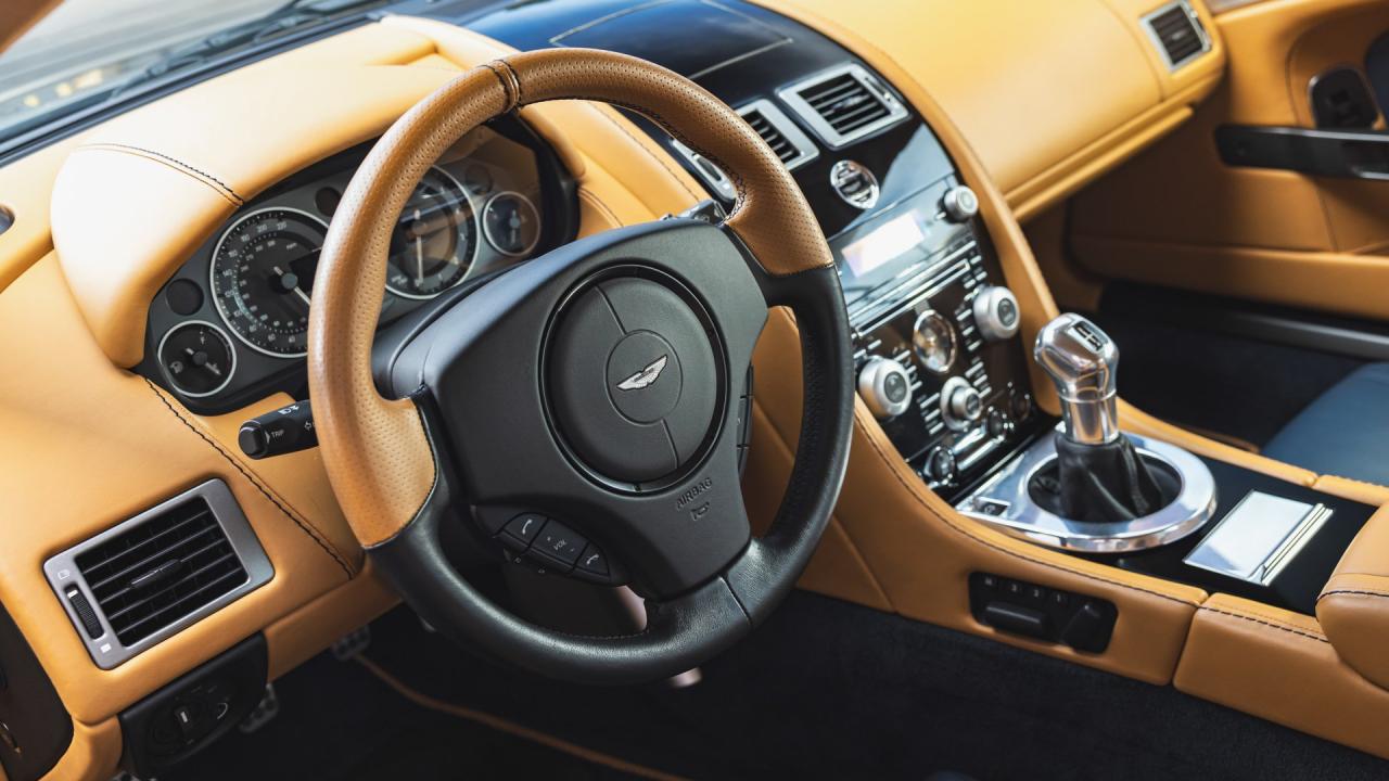 2009 Aston Martin DBS