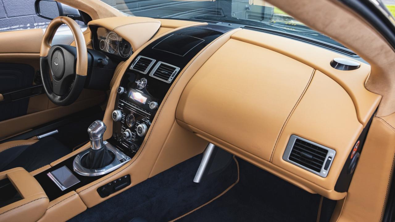 2009 Aston Martin DBS